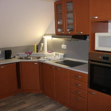 Apartman Damiko Apartment ชริบสกา ภายนอก รูปภาพ